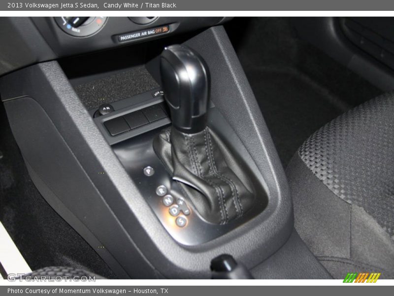 Candy White / Titan Black 2013 Volkswagen Jetta S Sedan