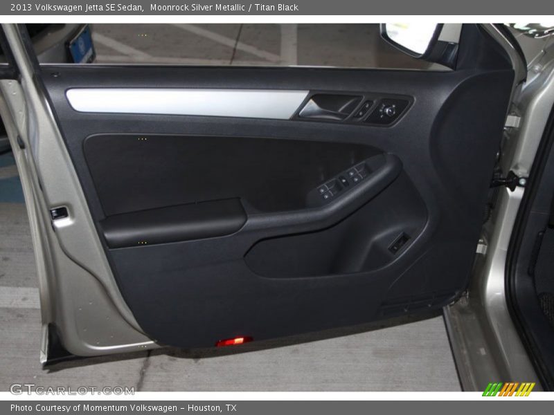 Moonrock Silver Metallic / Titan Black 2013 Volkswagen Jetta SE Sedan