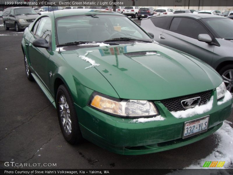 Electric Green Metallic / Light Graphite 1999 Ford Mustang V6 Coupe