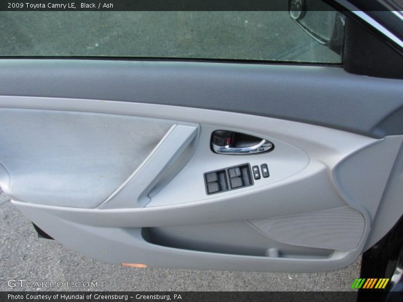 Black / Ash 2009 Toyota Camry LE