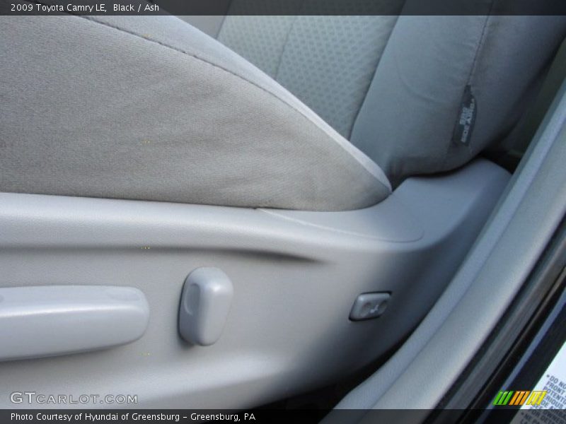 Black / Ash 2009 Toyota Camry LE