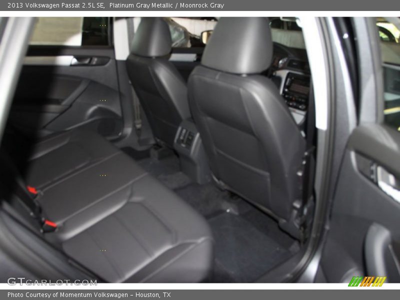 Platinum Gray Metallic / Moonrock Gray 2013 Volkswagen Passat 2.5L SE