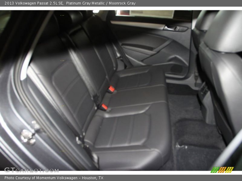 Platinum Gray Metallic / Moonrock Gray 2013 Volkswagen Passat 2.5L SE
