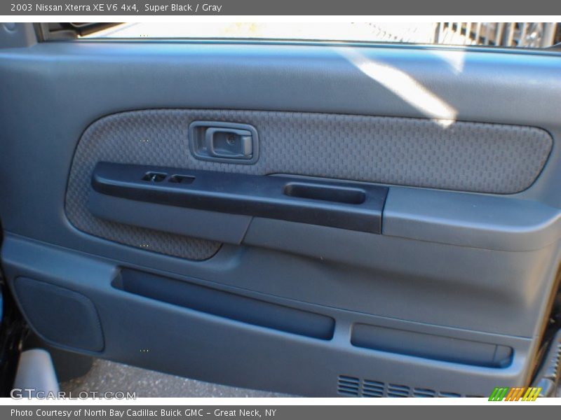 Super Black / Gray 2003 Nissan Xterra XE V6 4x4