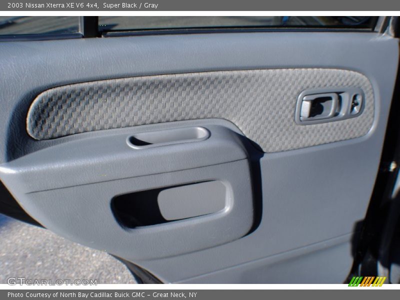 Super Black / Gray 2003 Nissan Xterra XE V6 4x4