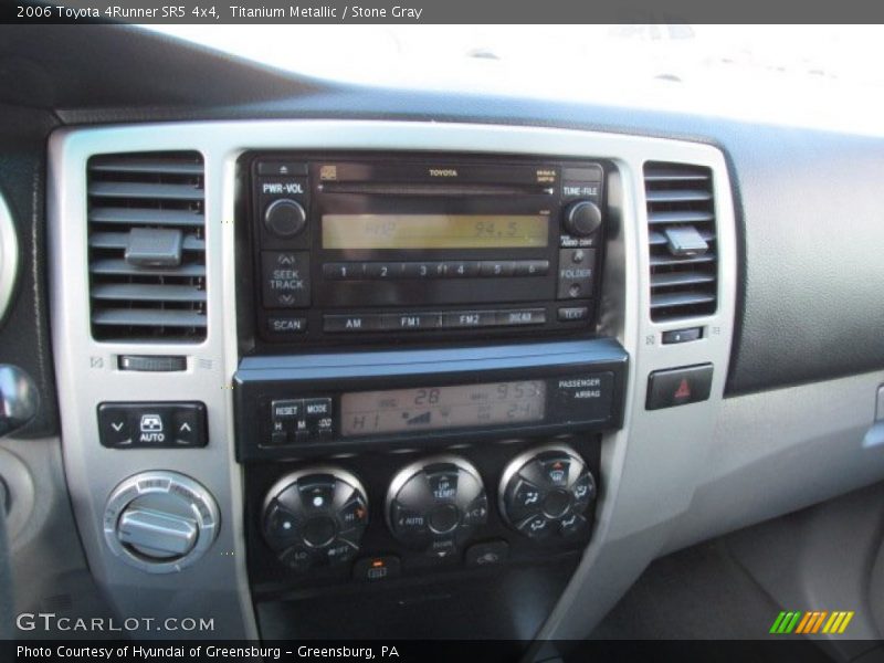 Titanium Metallic / Stone Gray 2006 Toyota 4Runner SR5 4x4