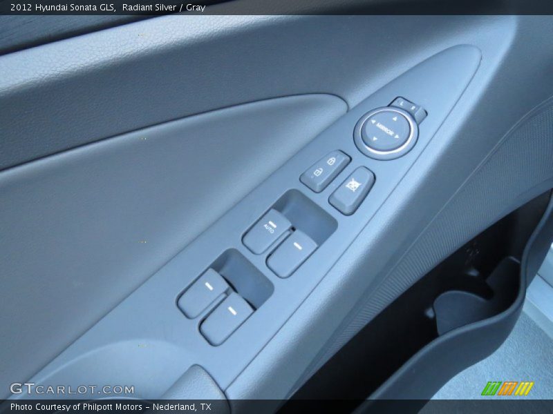 Radiant Silver / Gray 2012 Hyundai Sonata GLS