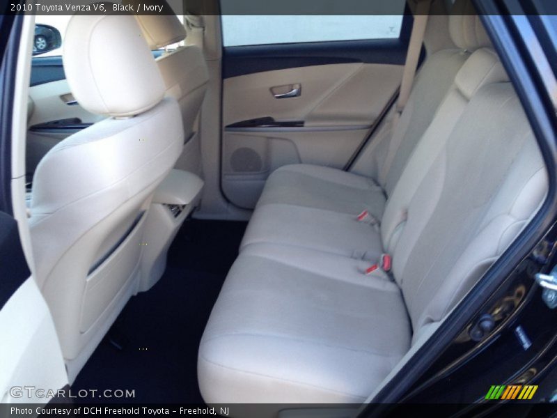 Black / Ivory 2010 Toyota Venza V6