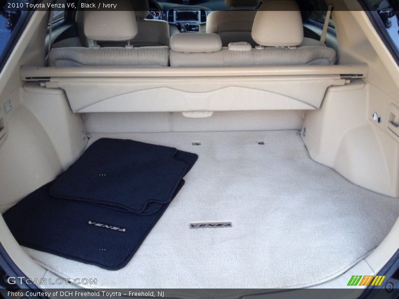 Black / Ivory 2010 Toyota Venza V6