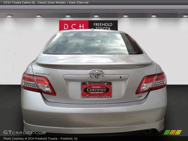Classic Silver Metallic / Dark Charcoal 2010 Toyota Camry SE