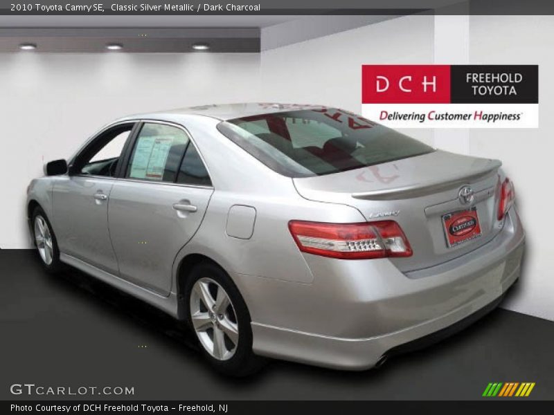 Classic Silver Metallic / Dark Charcoal 2010 Toyota Camry SE