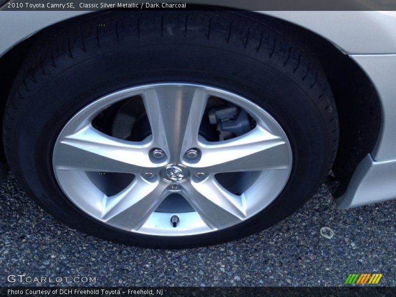 Classic Silver Metallic / Dark Charcoal 2010 Toyota Camry SE
