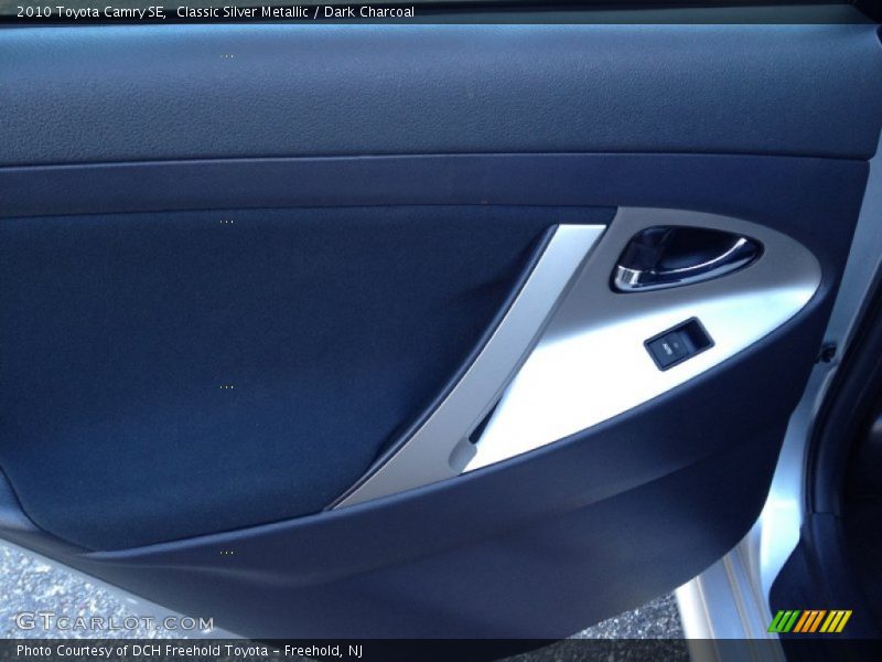 Classic Silver Metallic / Dark Charcoal 2010 Toyota Camry SE