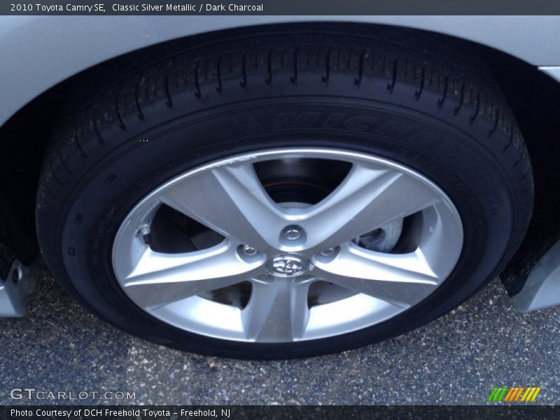 Classic Silver Metallic / Dark Charcoal 2010 Toyota Camry SE