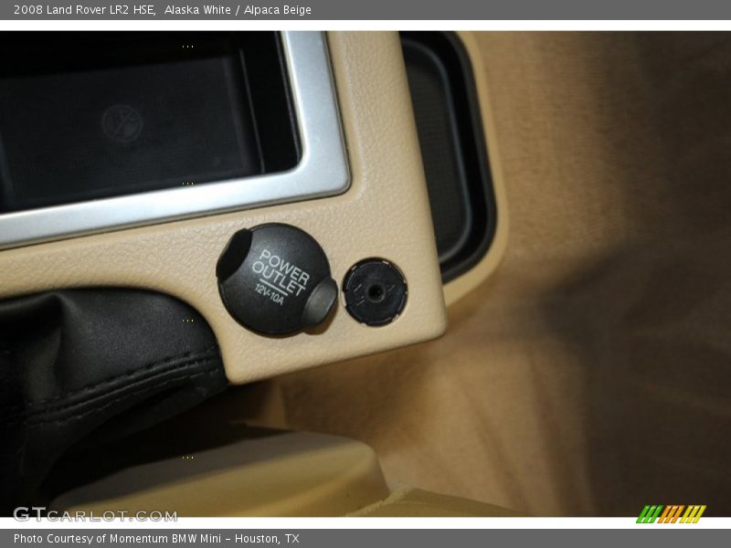 Alaska White / Alpaca Beige 2008 Land Rover LR2 HSE