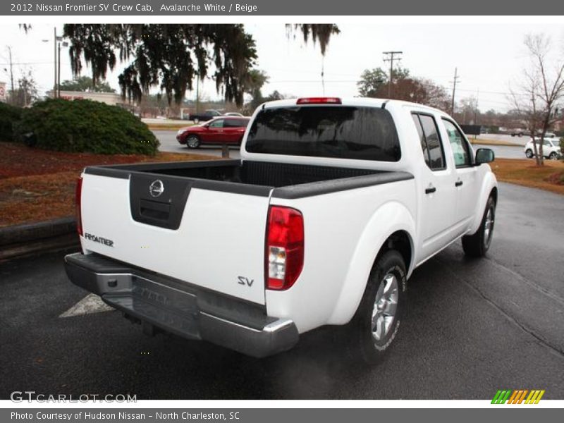 Avalanche White / Beige 2012 Nissan Frontier SV Crew Cab