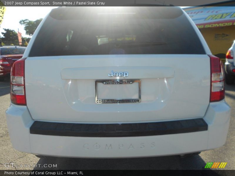 Stone White / Pastel Slate Gray 2007 Jeep Compass Sport