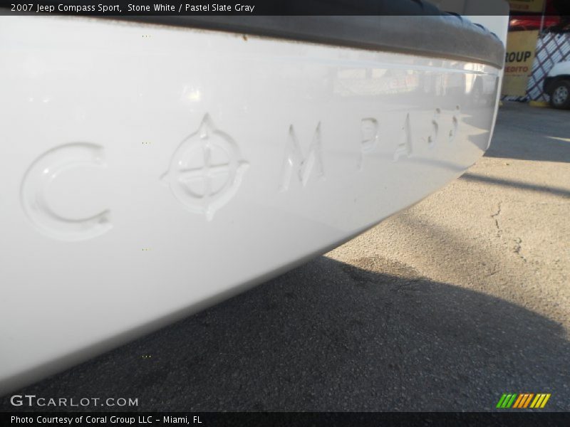 Stone White / Pastel Slate Gray 2007 Jeep Compass Sport