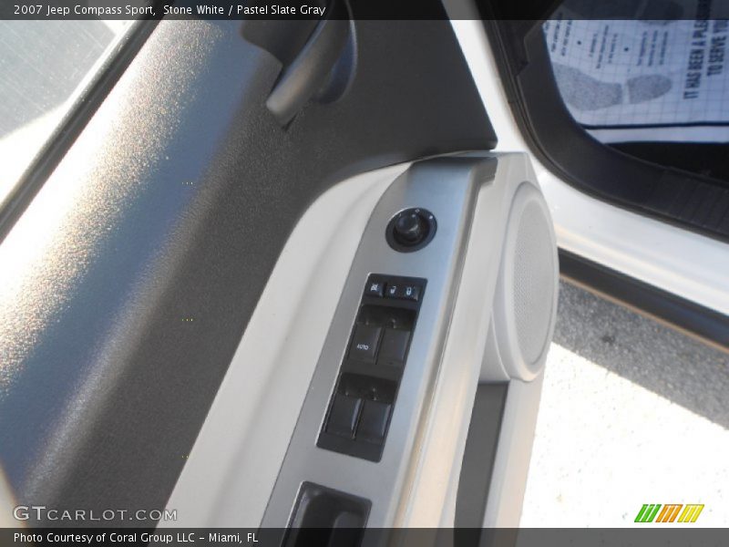 Stone White / Pastel Slate Gray 2007 Jeep Compass Sport
