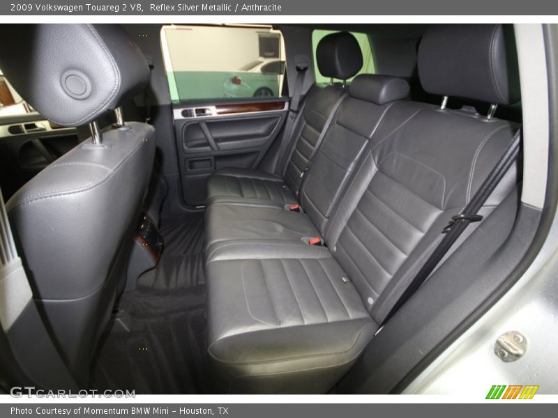 Rear Seat of 2009 Touareg 2 V8