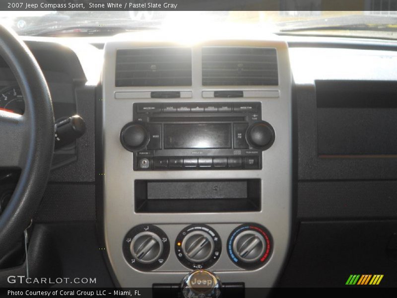 Stone White / Pastel Slate Gray 2007 Jeep Compass Sport