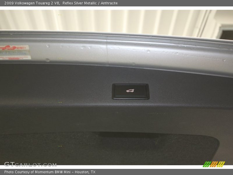 Reflex Silver Metallic / Anthracite 2009 Volkswagen Touareg 2 V8