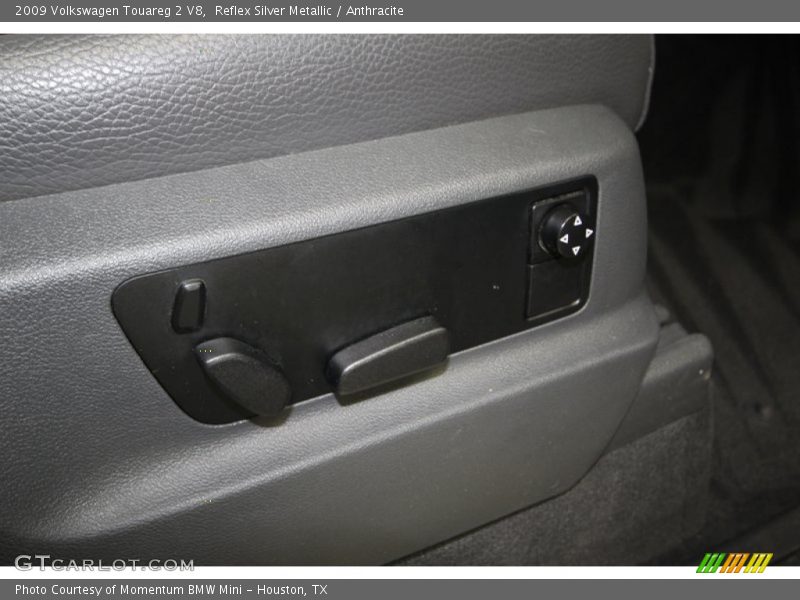 Reflex Silver Metallic / Anthracite 2009 Volkswagen Touareg 2 V8