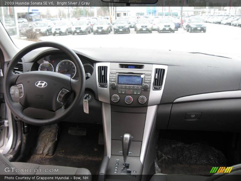 Bright Silver / Gray 2009 Hyundai Sonata SE V6
