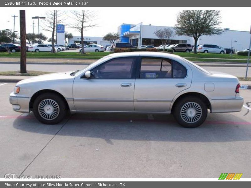 Pebble Beige Metallic / Tan 1996 Infiniti I 30