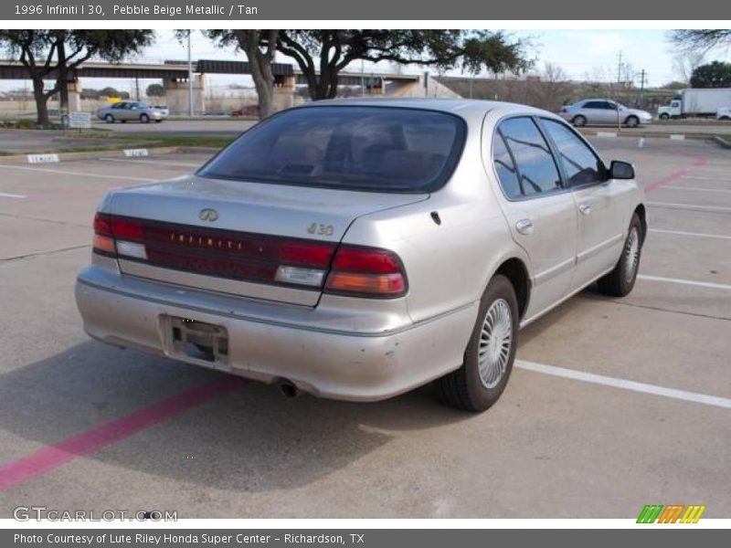 Pebble Beige Metallic / Tan 1996 Infiniti I 30
