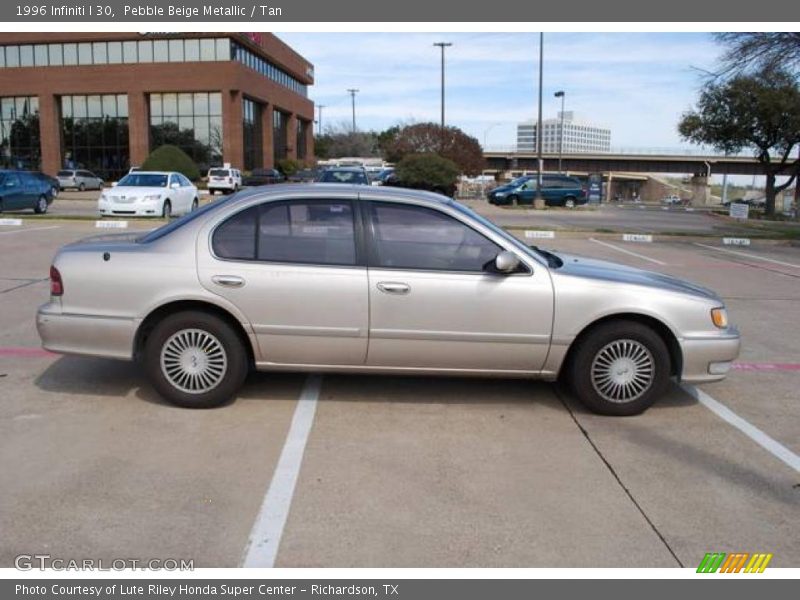 Pebble Beige Metallic / Tan 1996 Infiniti I 30