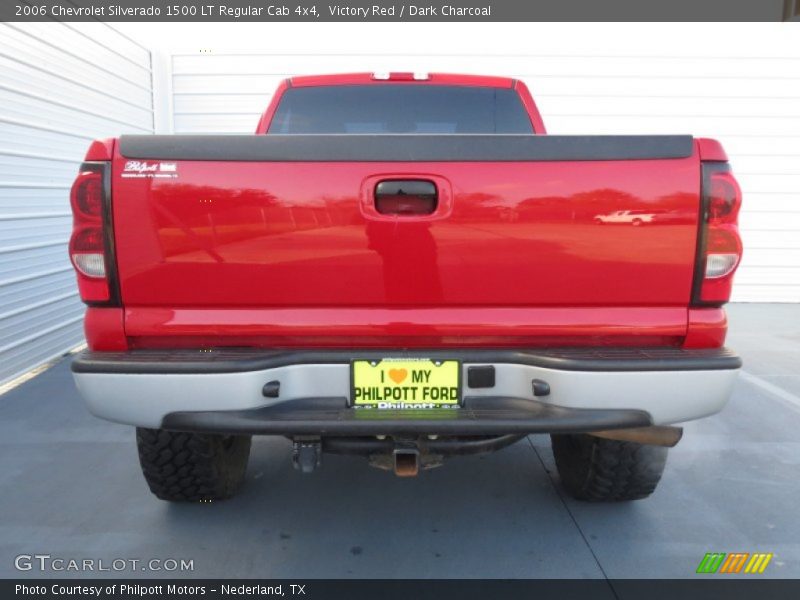 Victory Red / Dark Charcoal 2006 Chevrolet Silverado 1500 LT Regular Cab 4x4