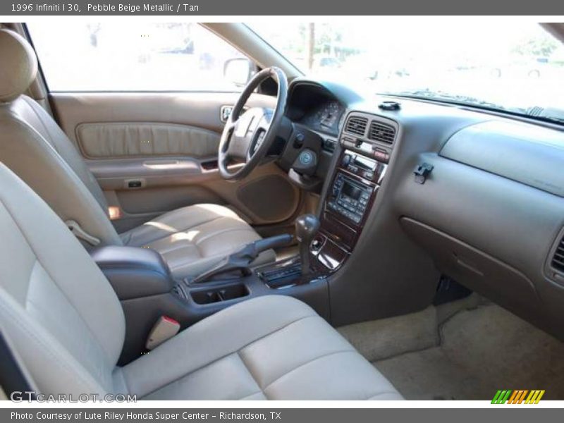 Pebble Beige Metallic / Tan 1996 Infiniti I 30