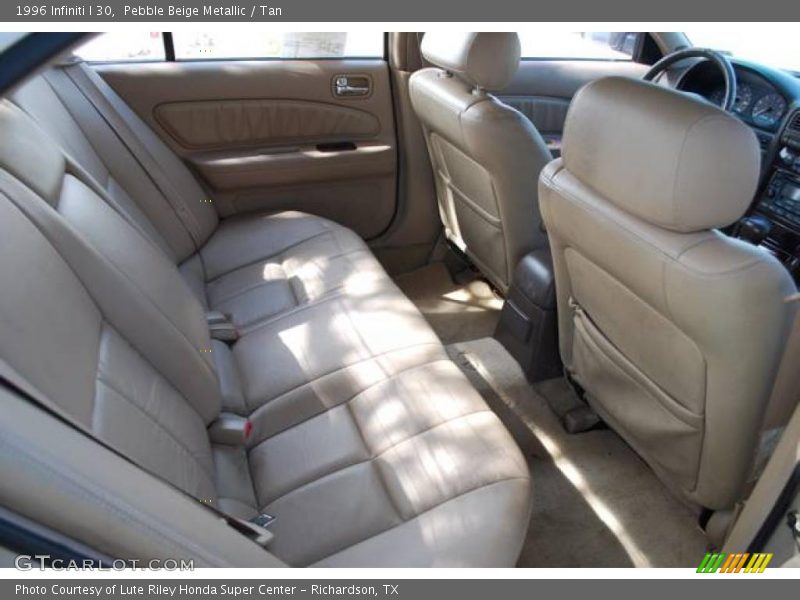 Pebble Beige Metallic / Tan 1996 Infiniti I 30