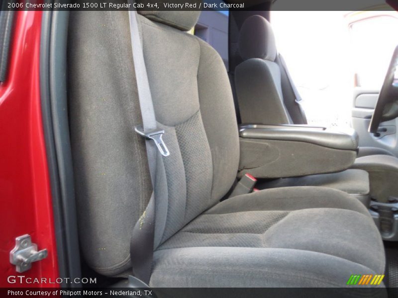 Victory Red / Dark Charcoal 2006 Chevrolet Silverado 1500 LT Regular Cab 4x4