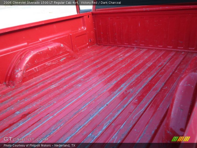 Victory Red / Dark Charcoal 2006 Chevrolet Silverado 1500 LT Regular Cab 4x4