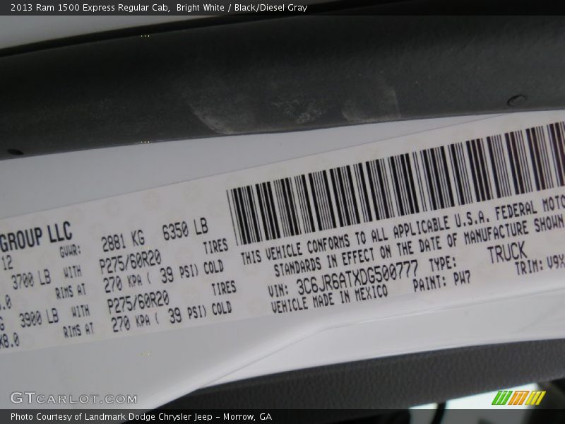 Bright White / Black/Diesel Gray 2013 Ram 1500 Express Regular Cab