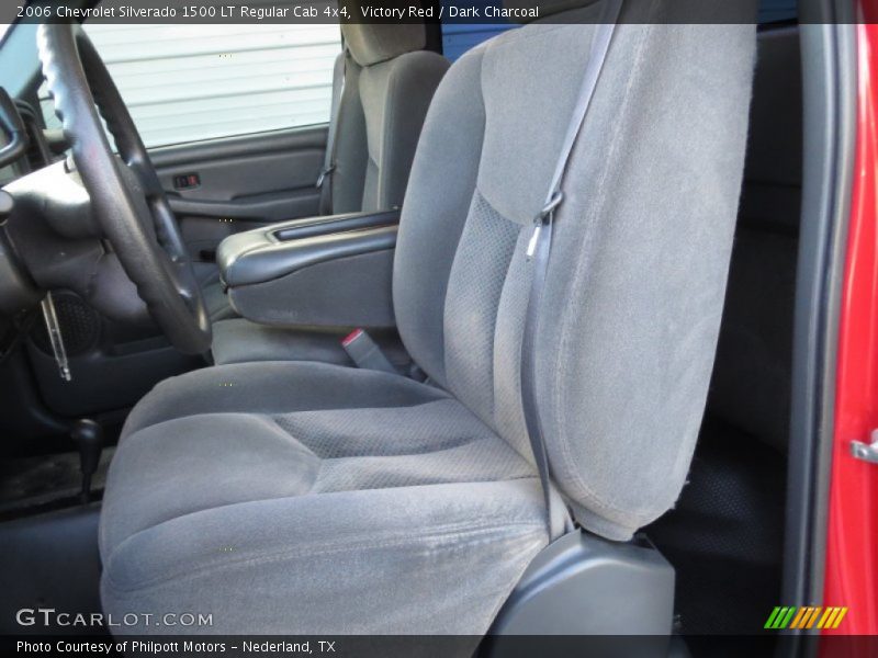 Victory Red / Dark Charcoal 2006 Chevrolet Silverado 1500 LT Regular Cab 4x4