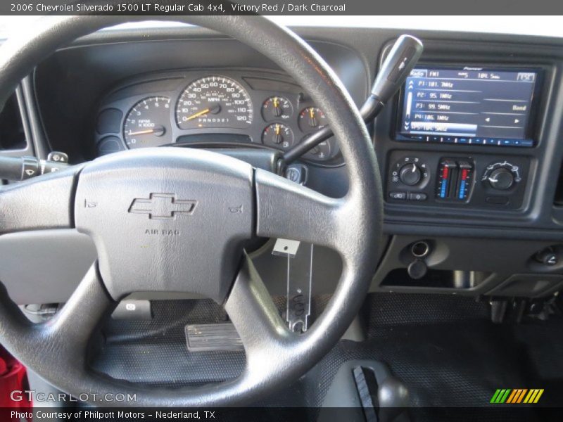 Victory Red / Dark Charcoal 2006 Chevrolet Silverado 1500 LT Regular Cab 4x4