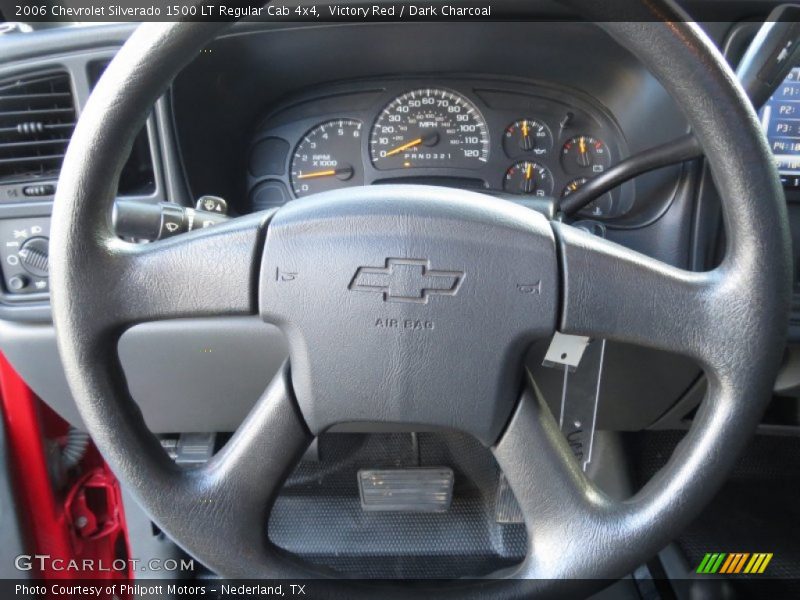 Victory Red / Dark Charcoal 2006 Chevrolet Silverado 1500 LT Regular Cab 4x4
