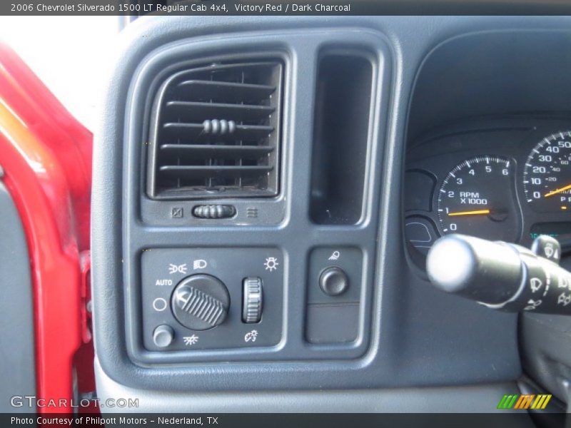 Victory Red / Dark Charcoal 2006 Chevrolet Silverado 1500 LT Regular Cab 4x4