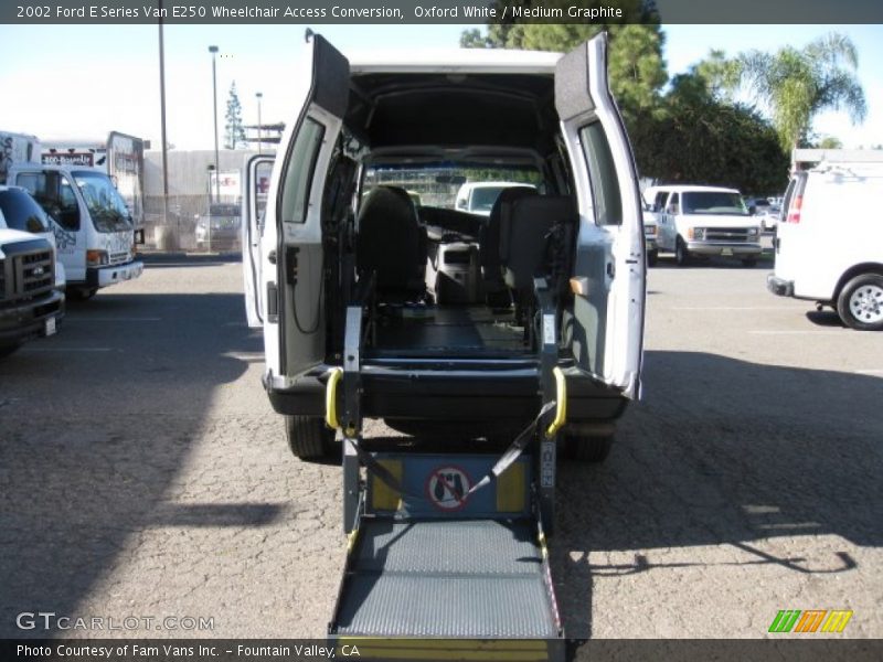  2002 E Series Van E250 Wheelchair Access Conversion Oxford White