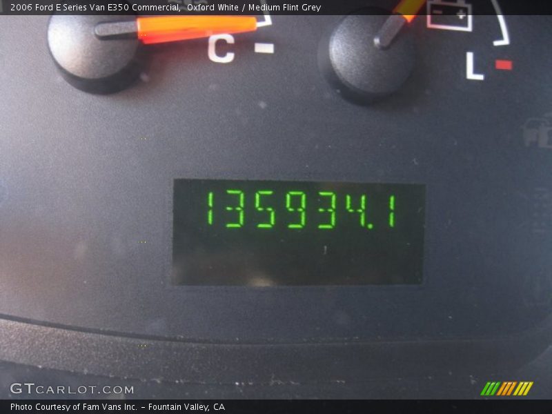 Oxford White / Medium Flint Grey 2006 Ford E Series Van E350 Commercial