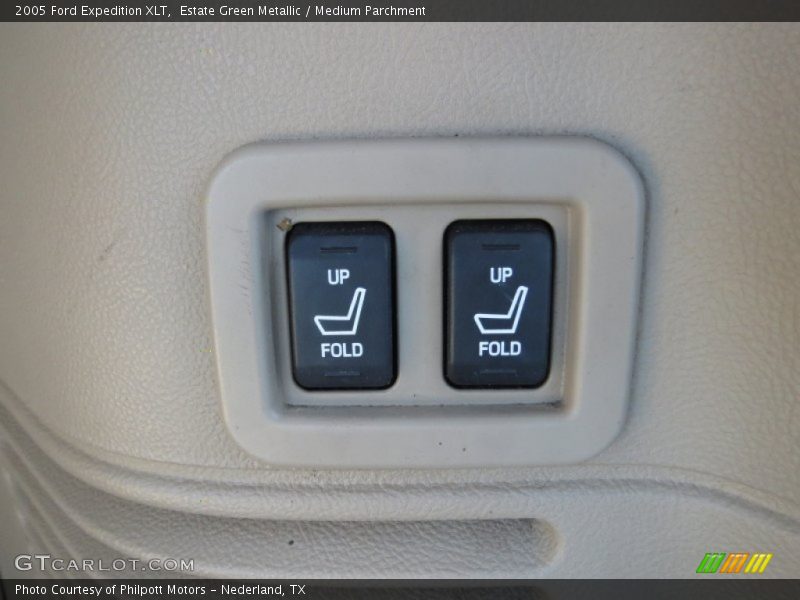 Estate Green Metallic / Medium Parchment 2005 Ford Expedition XLT