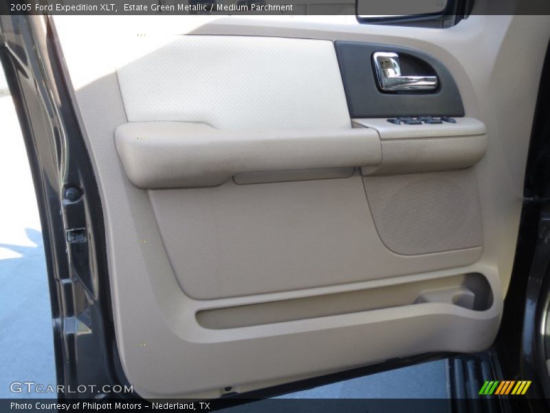 Estate Green Metallic / Medium Parchment 2005 Ford Expedition XLT