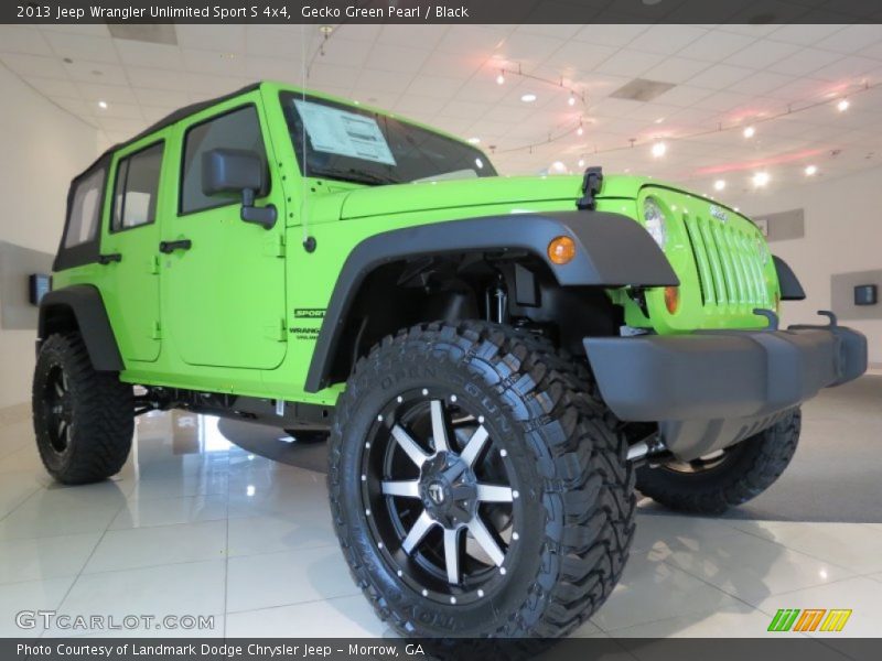 Front 3/4 View of 2013 Wrangler Unlimited Sport S 4x4