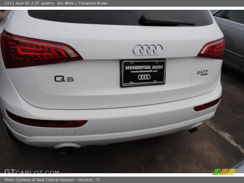 Ibis White / Cinnamon Brown 2011 Audi Q5 2.0T quattro