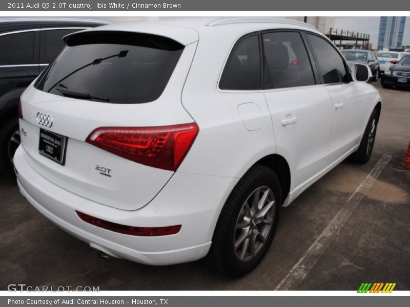 Ibis White / Cinnamon Brown 2011 Audi Q5 2.0T quattro