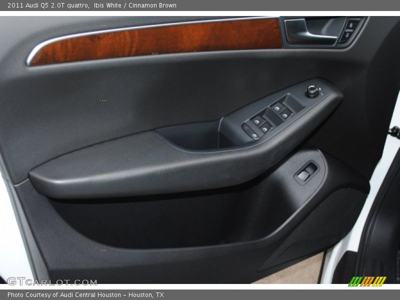 Ibis White / Cinnamon Brown 2011 Audi Q5 2.0T quattro