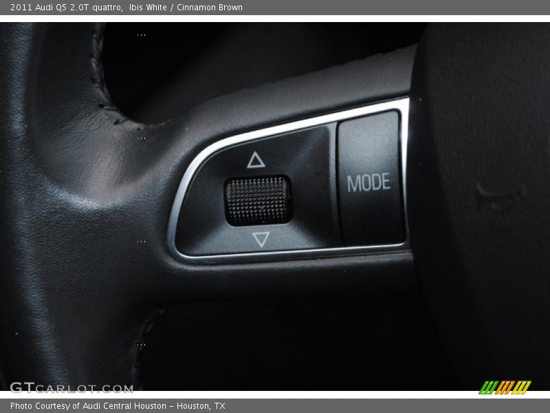 Ibis White / Cinnamon Brown 2011 Audi Q5 2.0T quattro